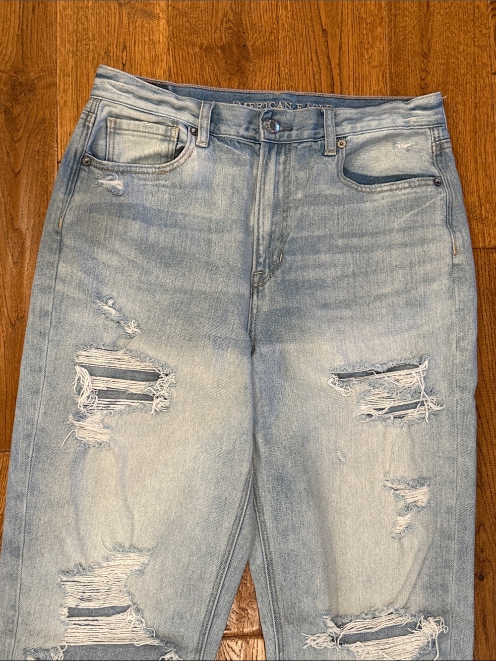 American Eagle Mom Jean - Picture 3 of 11